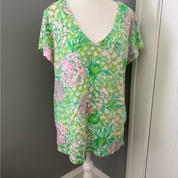 Lilly Pulitzer Tops - Lilly Pulitzer Green and Pink Floral Blouse